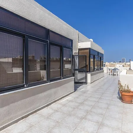Апартаменты Large Terrace Penthouse *