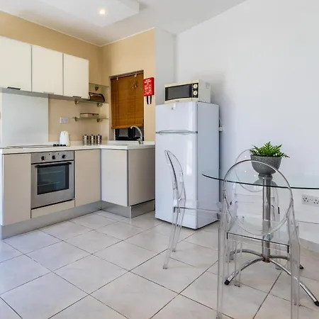 Large Terrace Penthouse Apartament Sliema
